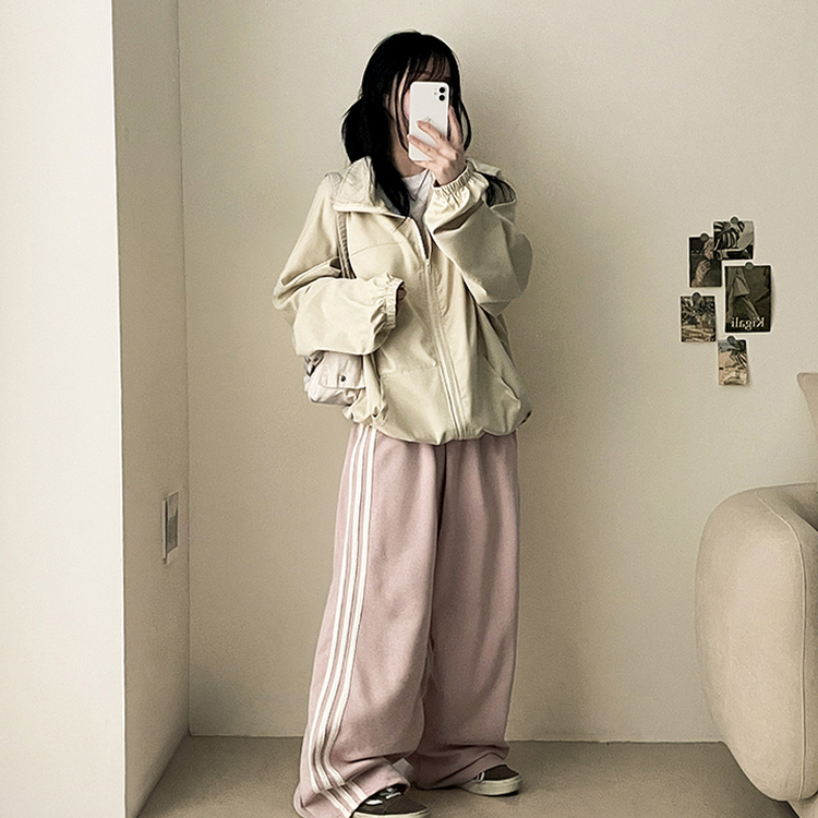 ロニーハイネックウィンドブレーカー BEIGE