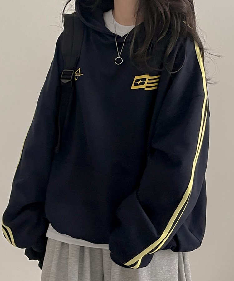 ラインオーバーフィットフード NAVY