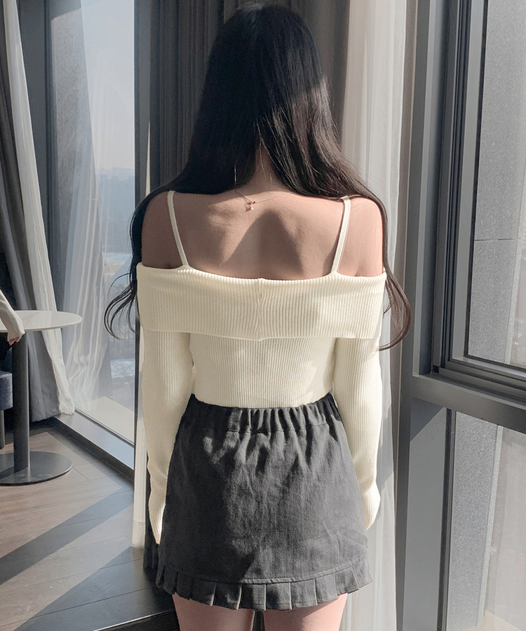 オフショルダーニット IVORY