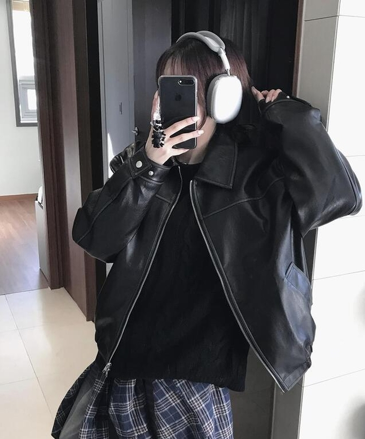 ケーブルラウンドニット BLACK