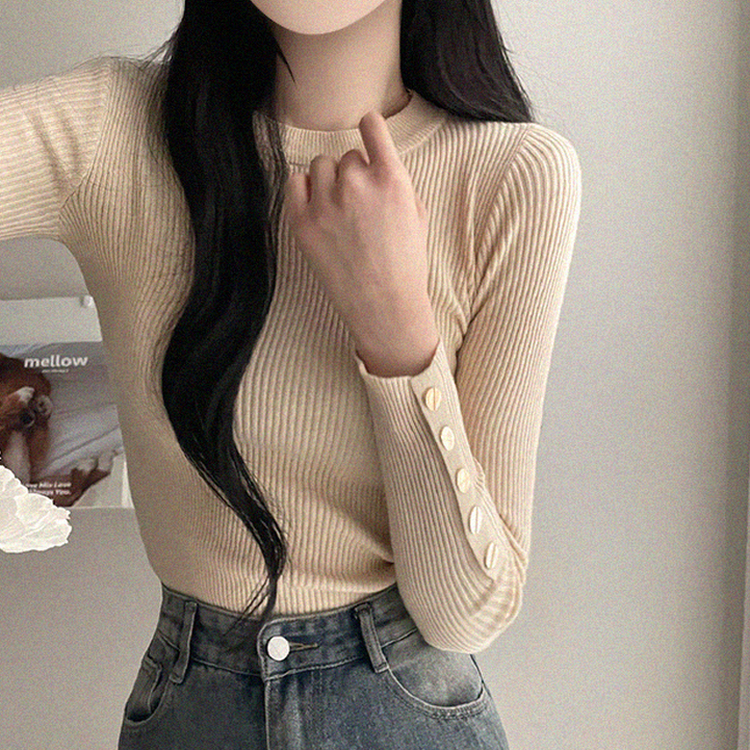 ゴールドボタンスリムニット