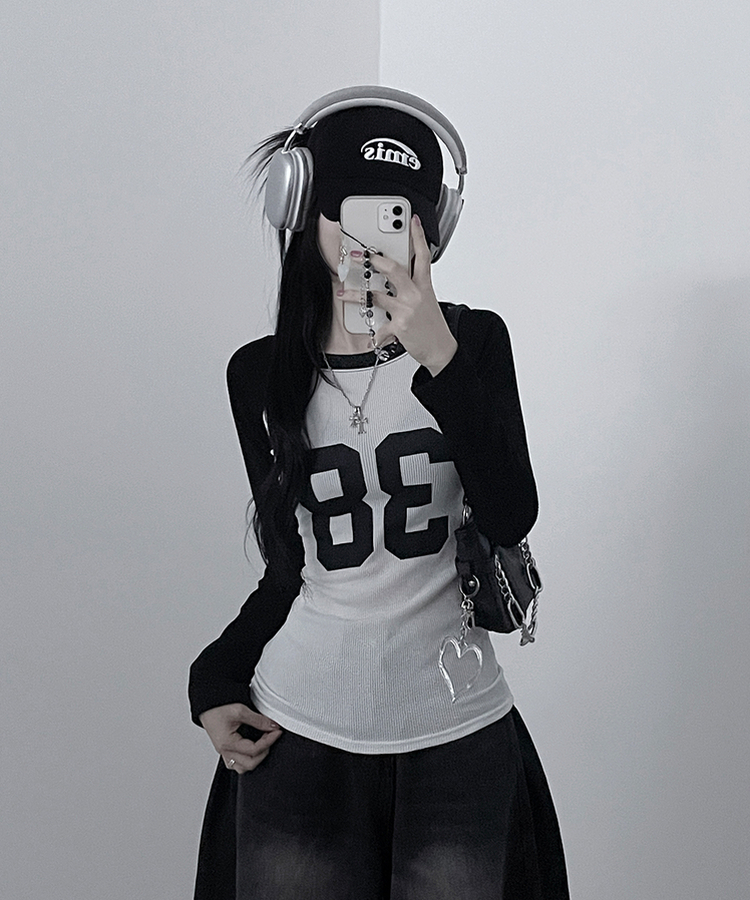 レタリングスリム長袖Tシャツ BLACK