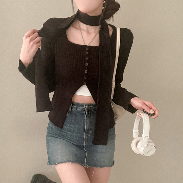 【マフラー付き】ボタンスリットニット(5color) BLACK