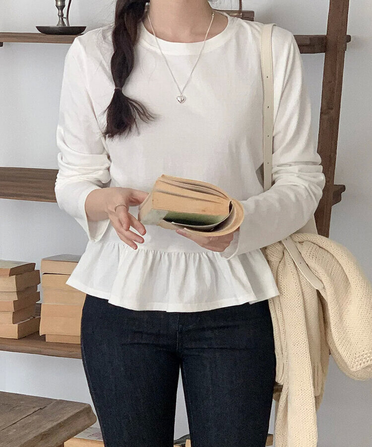 フリル長袖Ｔシャツ IVORY