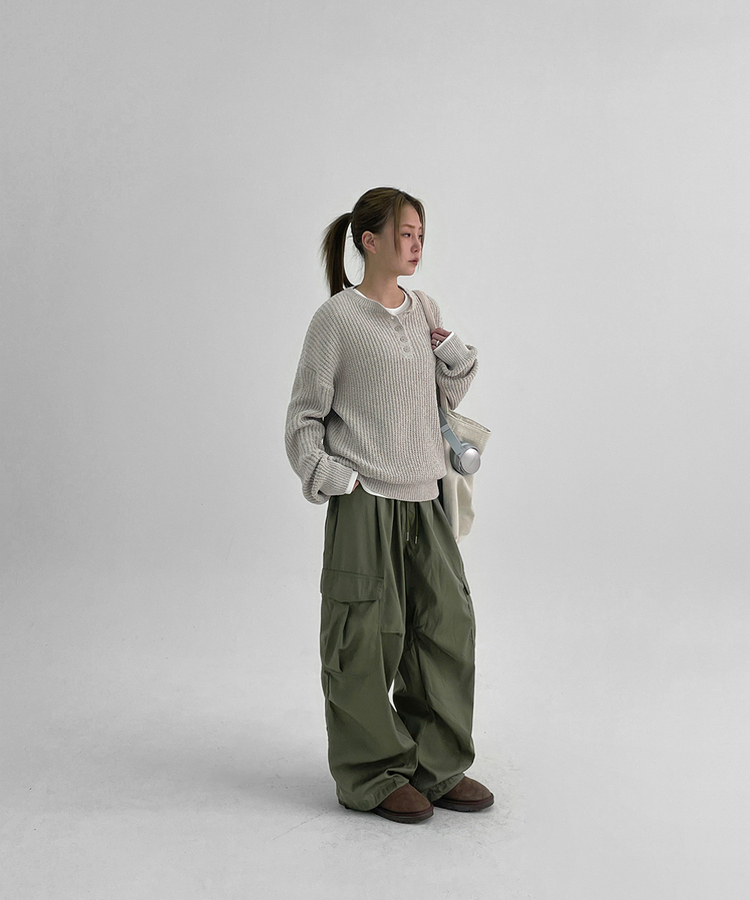 カラーボカシボタンニット BEIGE