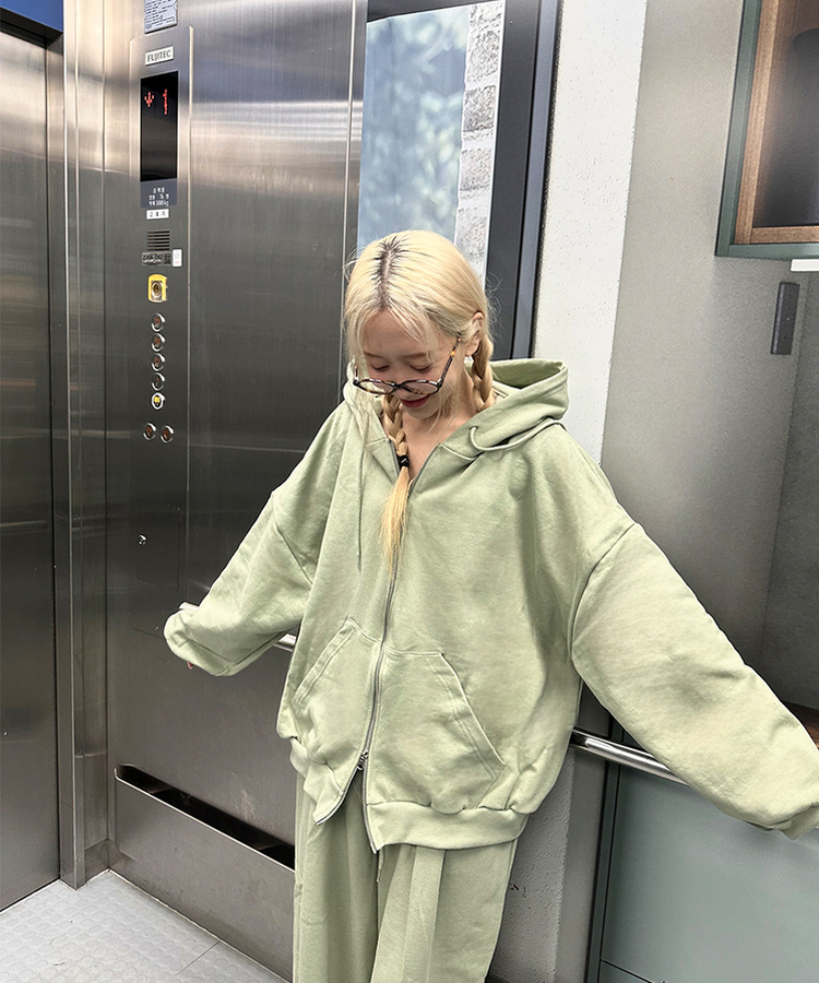 ルーズフィットフードジップアップ KHAKI