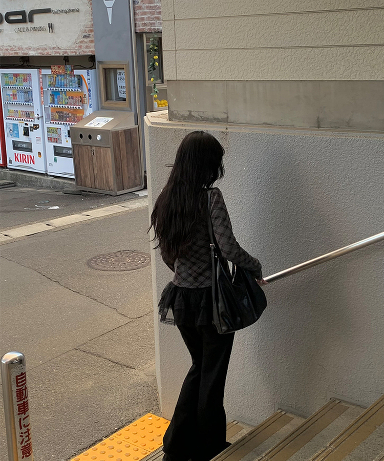バッグ レザークロスショルダーバッグ BLACK