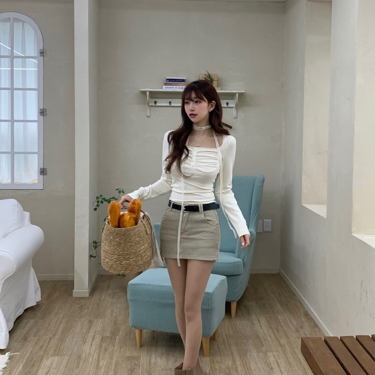 【タイ付き】レースシャーリング長袖Tシャツ IVORY