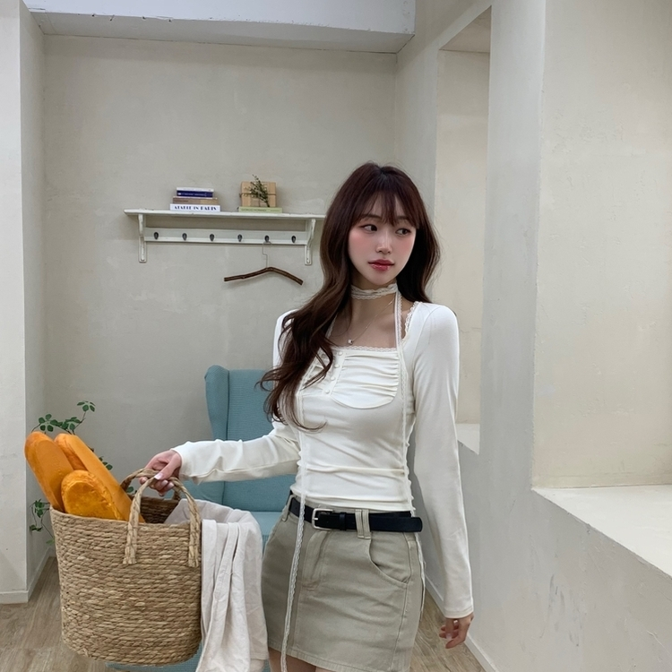 【タイ付き】レースシャーリング長袖Tシャツ IVORY
