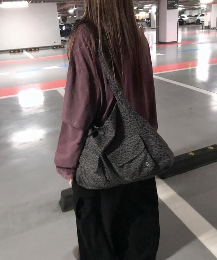 ヒョウ柄ショルダーバッグ BROWN