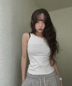 ノースリーブ レタリングスパンホールターキャミソール IVORY