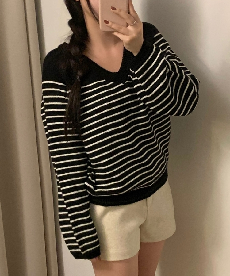 Vネックルーズストライプニット BLACK