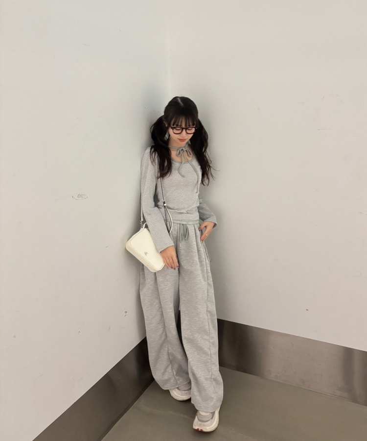 パフシャーリングリボンストライプ長袖Tシャツ GRAY