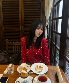 ドットラウンドニットカーディガン RED