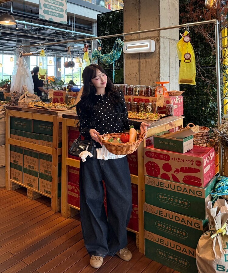 ドットラウンドニットカーディガン BLACK