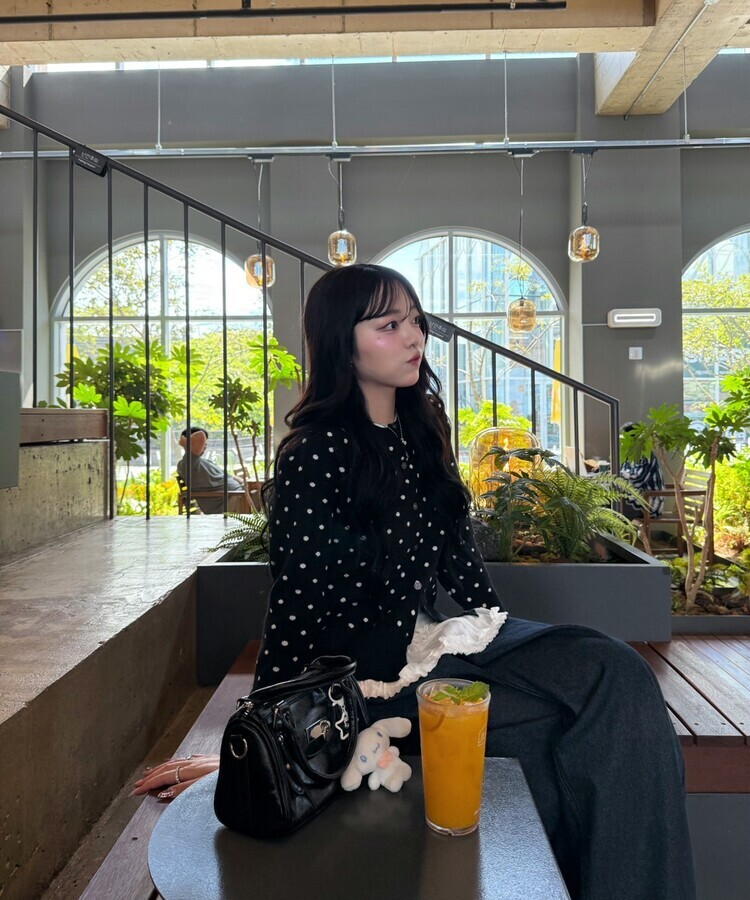 ドットラウンドニットカーディガン BLACK