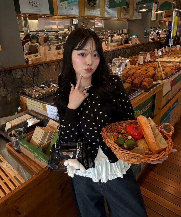 ドットラウンドニットカーディガン BLACK