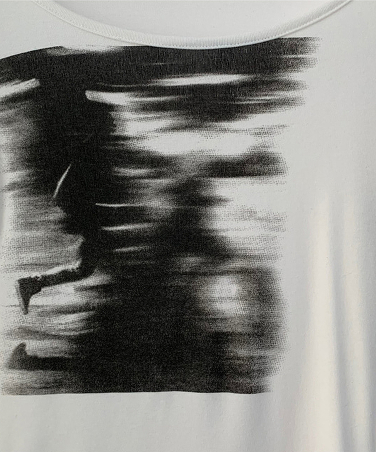プリンティングソフトスリムTシャツ