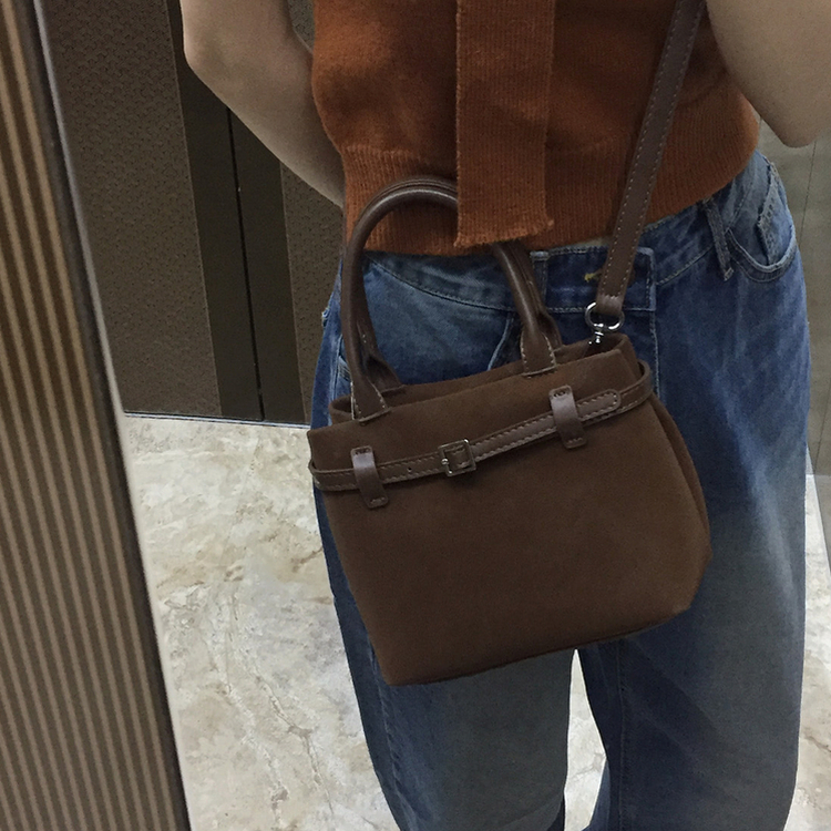 スエードトートクロスバッグ CAMEL