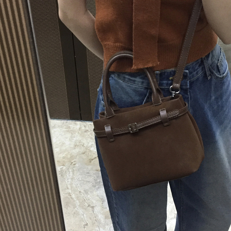 スエードトートクロスバッグ CAMEL