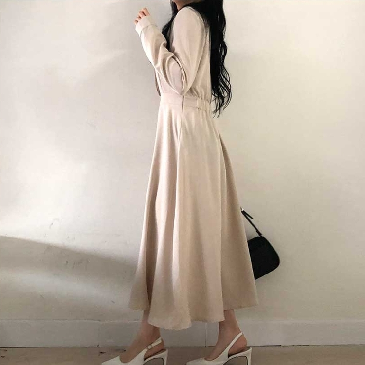 ボタンカラーフレアロングワンピース BEIGE