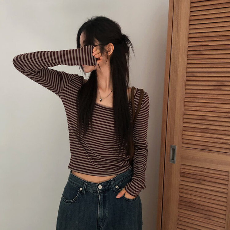 Uネックストライプ長袖Tシャツ BROWN