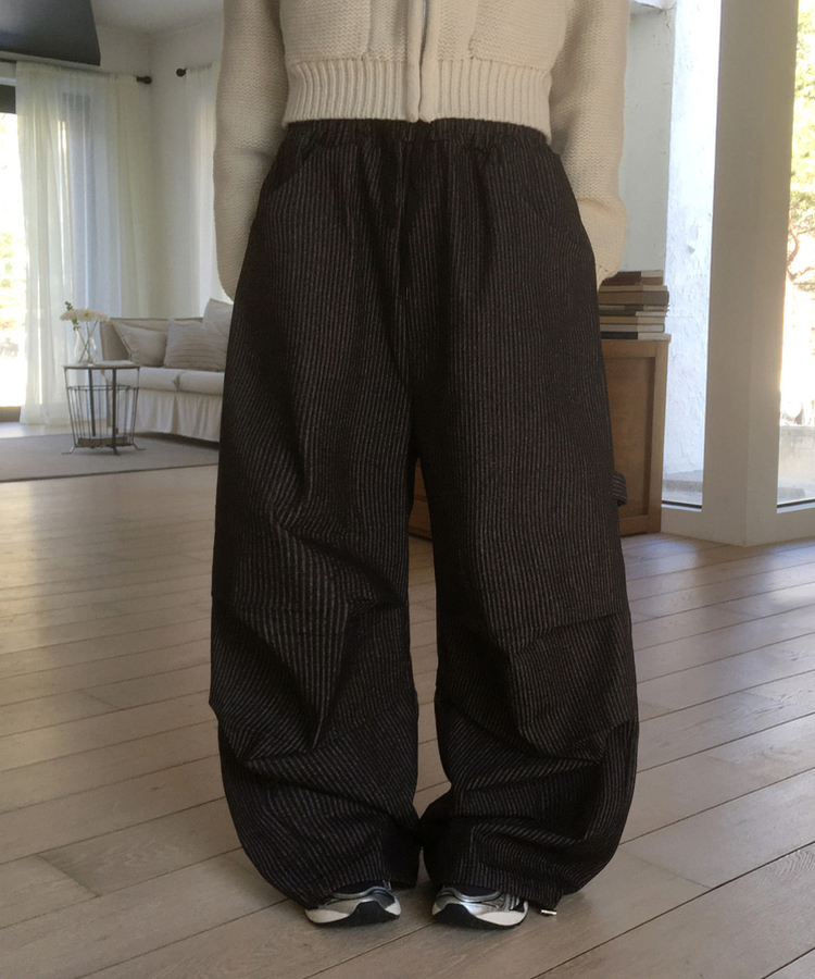 ストライプバルーンデニムパンツ BLACK DENIM