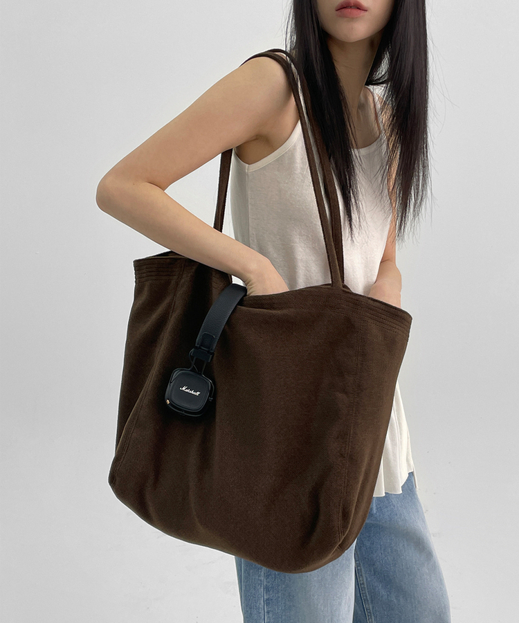 スエードビッグショルダーバッグ BROWN