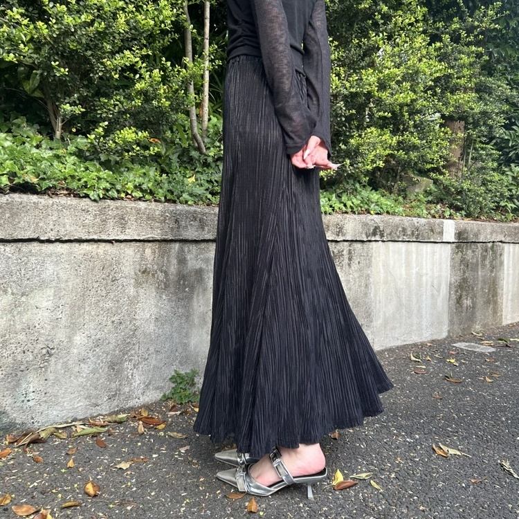 플리츠 롱 스커트 블랙