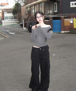 アンバランスバイカラーオフTシャツ CHARCOAL