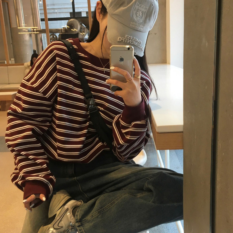 ストライプラウンドトレーナー BURGUNDY