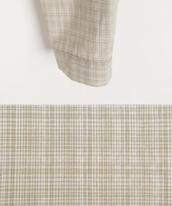 チェックシャツ