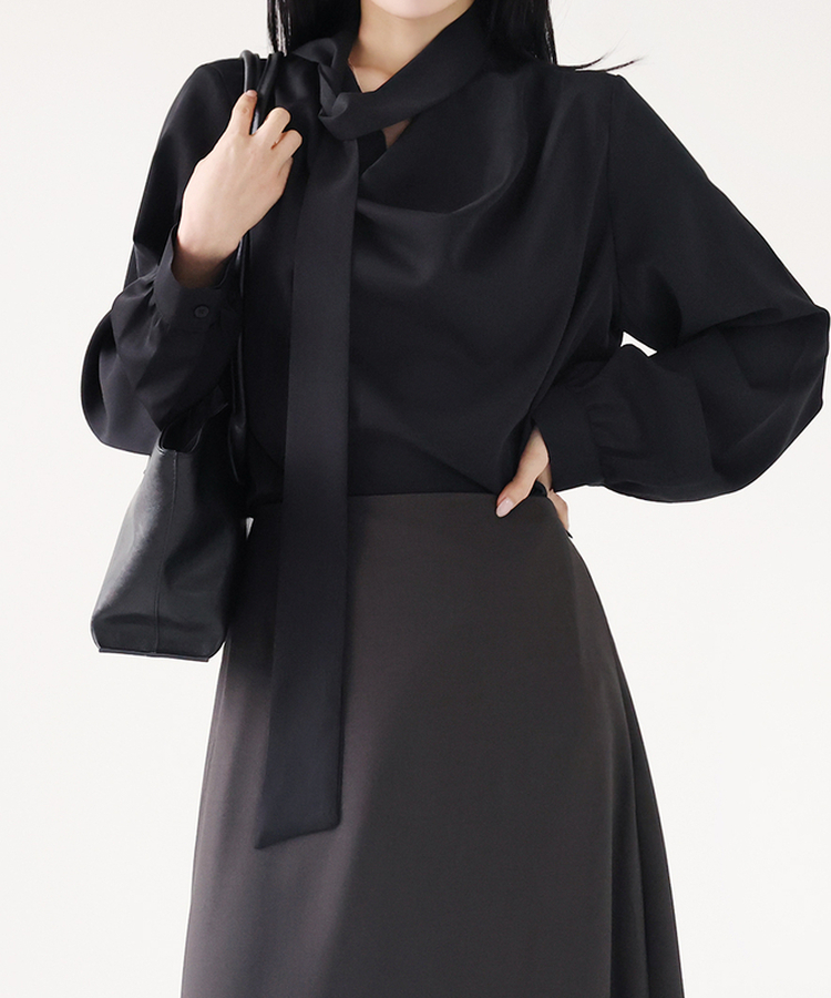 【タイ付き】ドレープブラウス BLACK