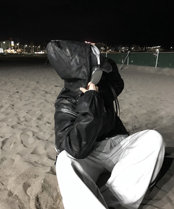 ジャンパー ダイヤルレザーフードジップアップ BLACK