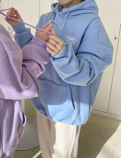 英文ポイントフードパーカー スカイブルー