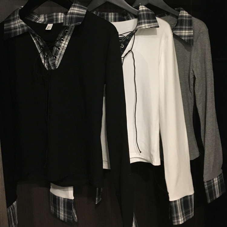 アイレットユニーク長袖Tシャツ