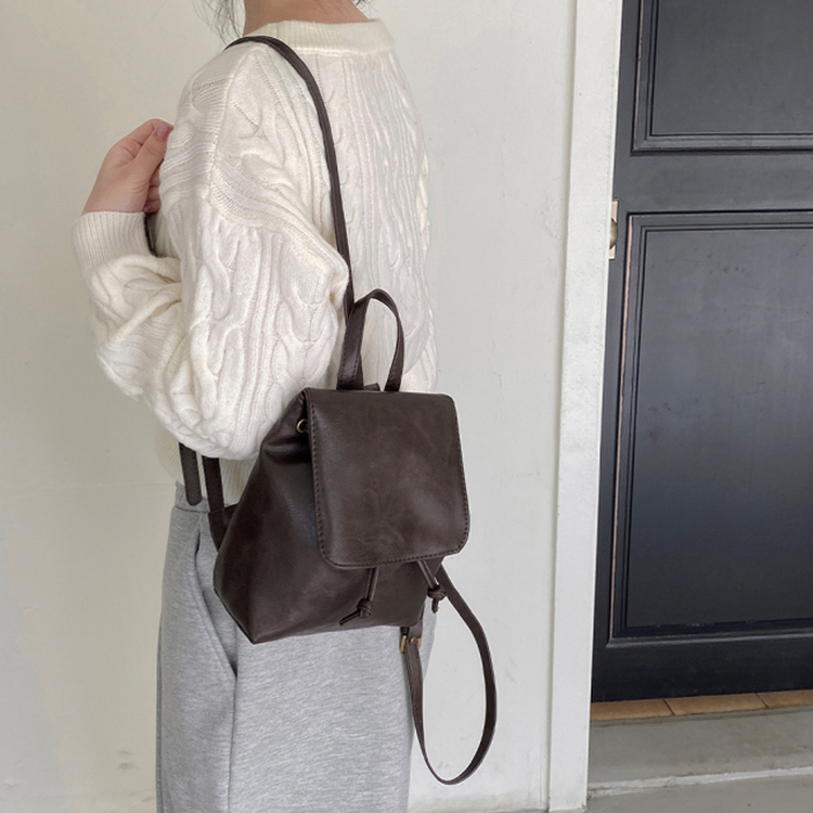 バックバッグ・スクールバッグ ビンテージレザーミニバックパック BROWN