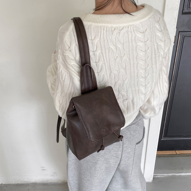 バックバッグ・スクールバッグ ビンテージレザーミニバックパック BROWN
