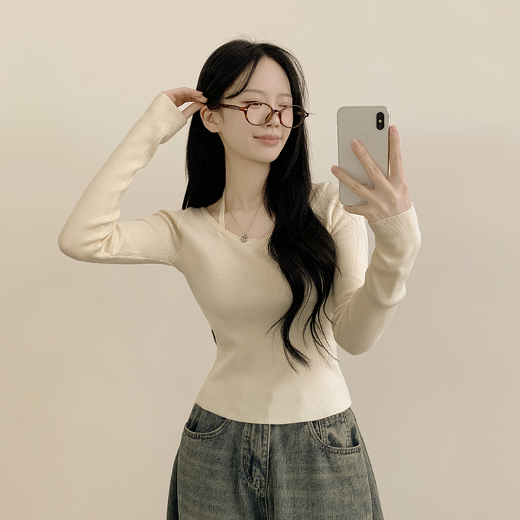 실크처럼 부드러운 홀터넥 리본 스트랩 끈 유넥 슬림핏 긴팔 니트 아이보리