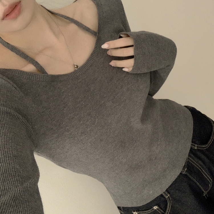 실크처럼 부드러운 홀터넥 리본 스트랩 끈 유넥 슬림핏 긴팔 니트 다크그레이