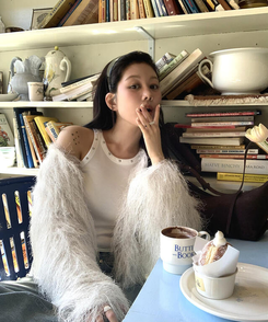 スタッドノースリーブ IVORY