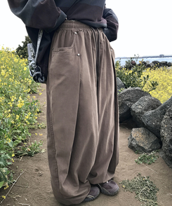 コットンパンツ カーピンタックバンディングパンツ LIGHT BROWN