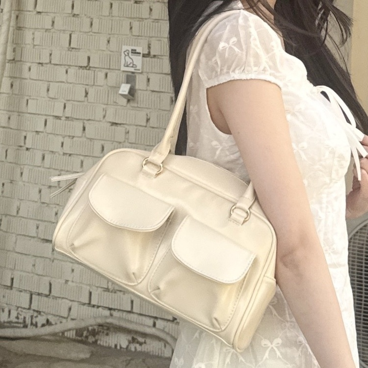 투포켓 토드숄더백 아이보리