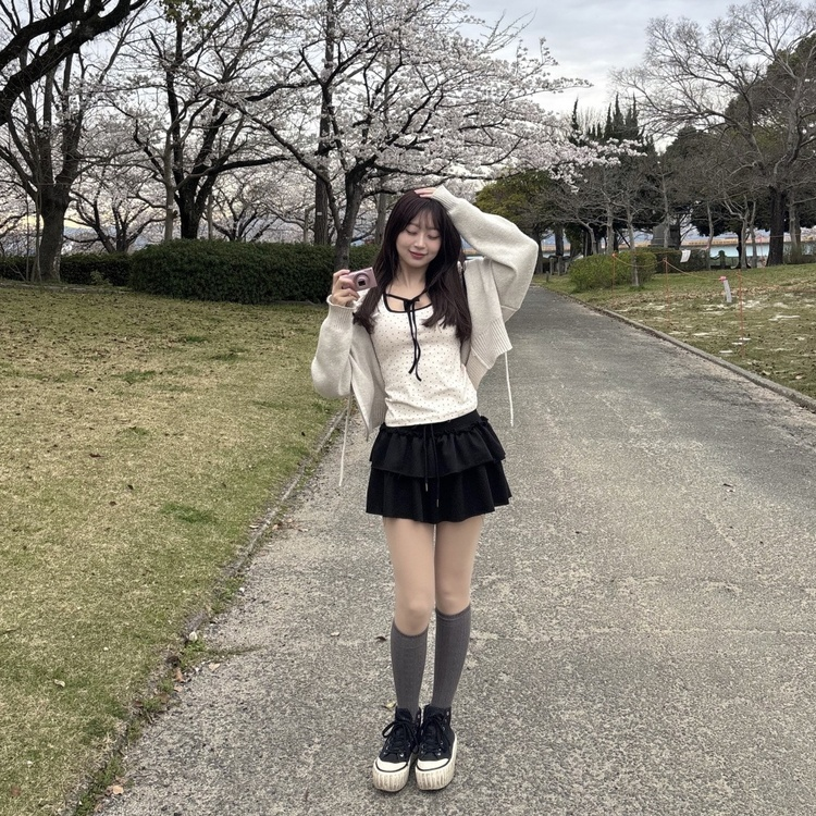 러브빔 리본배색 티셔츠 블랙