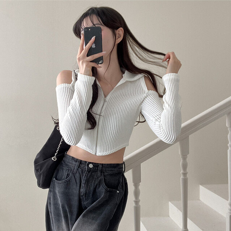ショルダースリットクロップジップアップ IVORY
