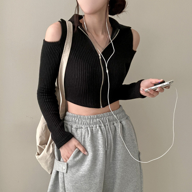 ショルダースリットクロップジップアップ BLACK