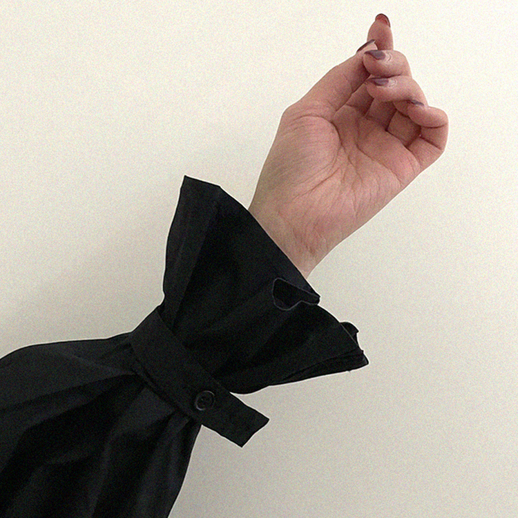 パフ袖ピンタックルーズシャツ BLACK