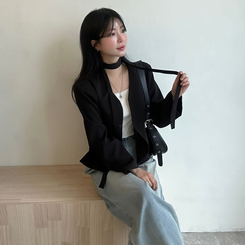 【マフラー付き】ボタンVネッククロップジャケット BLACK