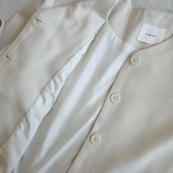 【マフラー付き】ボタンVネッククロップジャケット