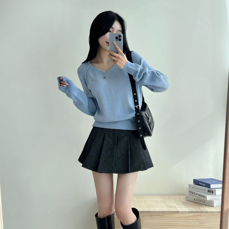 ペンダントVネックニット(6color) SKY BLUE